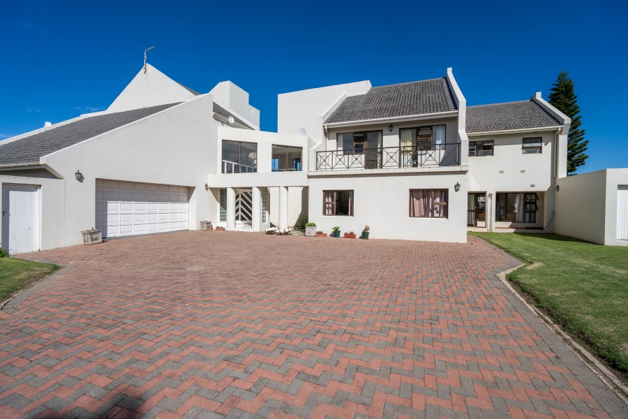 7 Bedroom Property for Sale in Royal Alfred Marina Eastern Cape